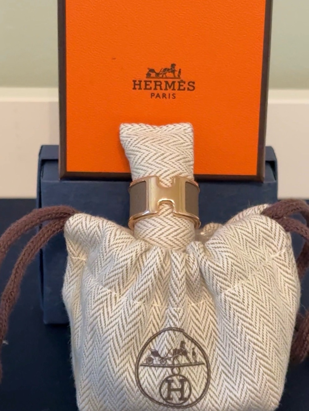 Gentle wear Hermes Olympic Ring Large model, size M